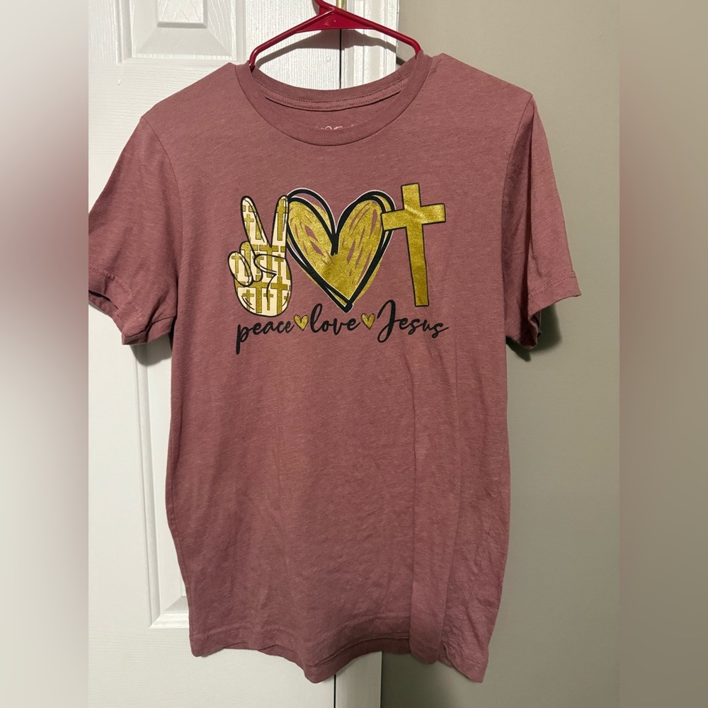Love in Faith Peace Love Jesus Graphic Tee Women’s M Mauve Christian T-Shirt - Picture 1 of 4